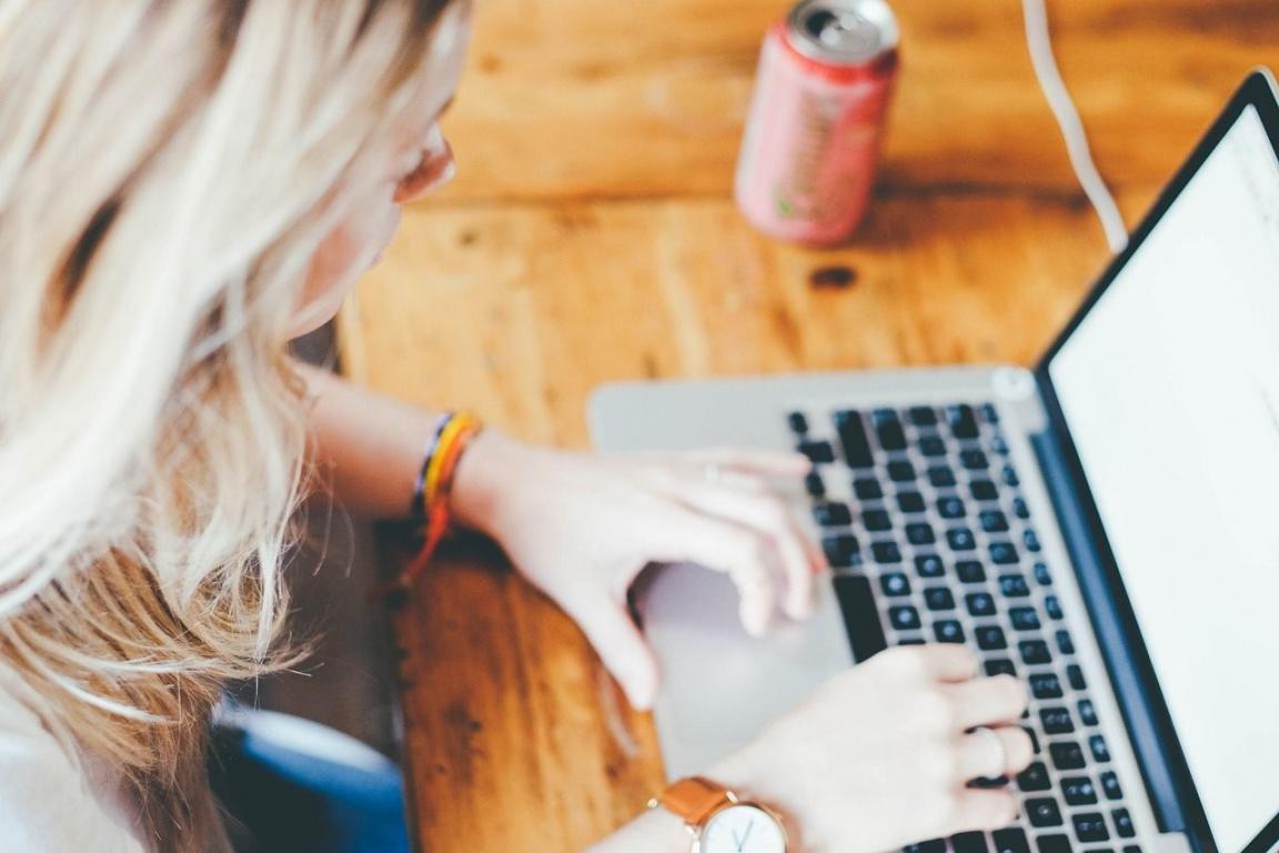 Teilnehmer beim interaktiven Lernprozess